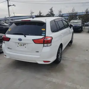 Toyota Fielder, 2015