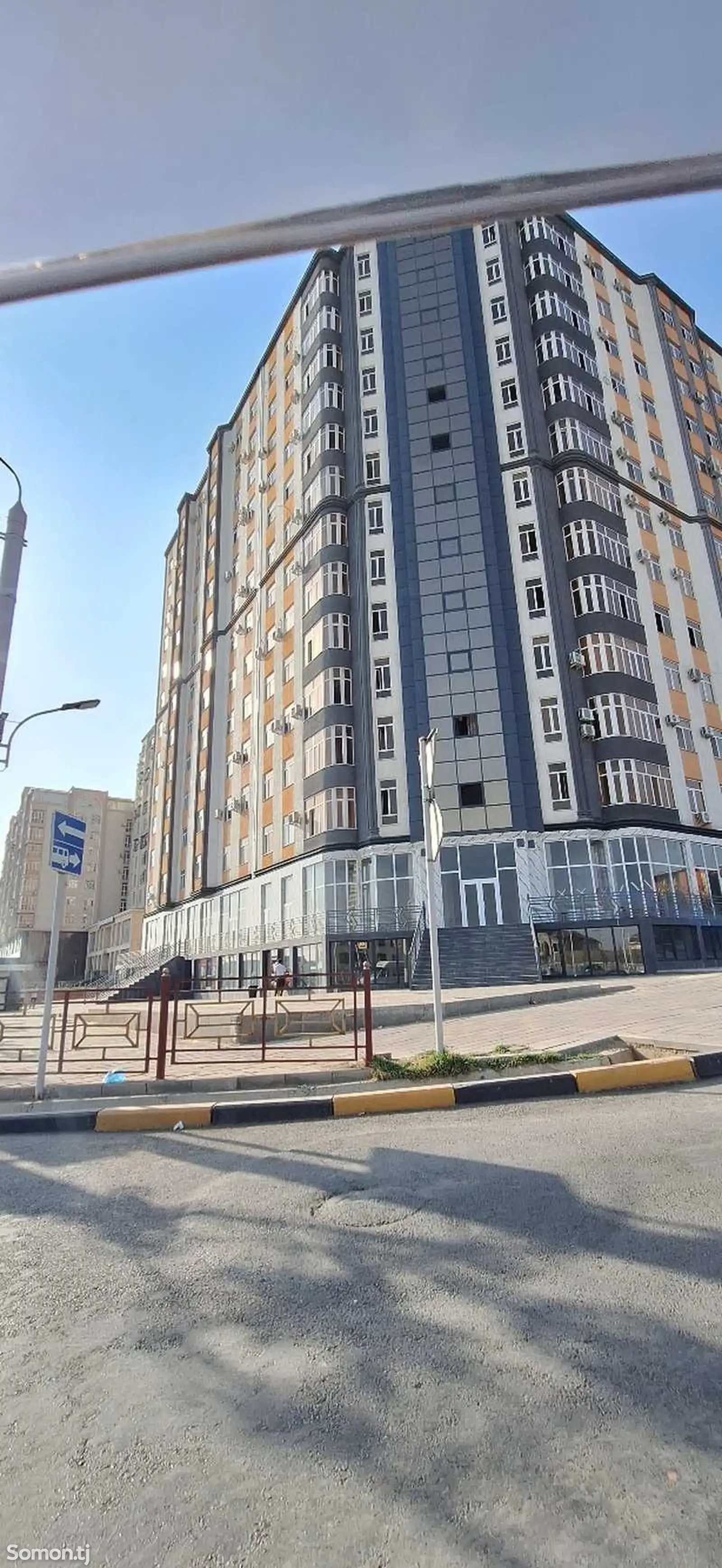 3-комн. квартира, 6 этаж, 65м², 102мкр-1