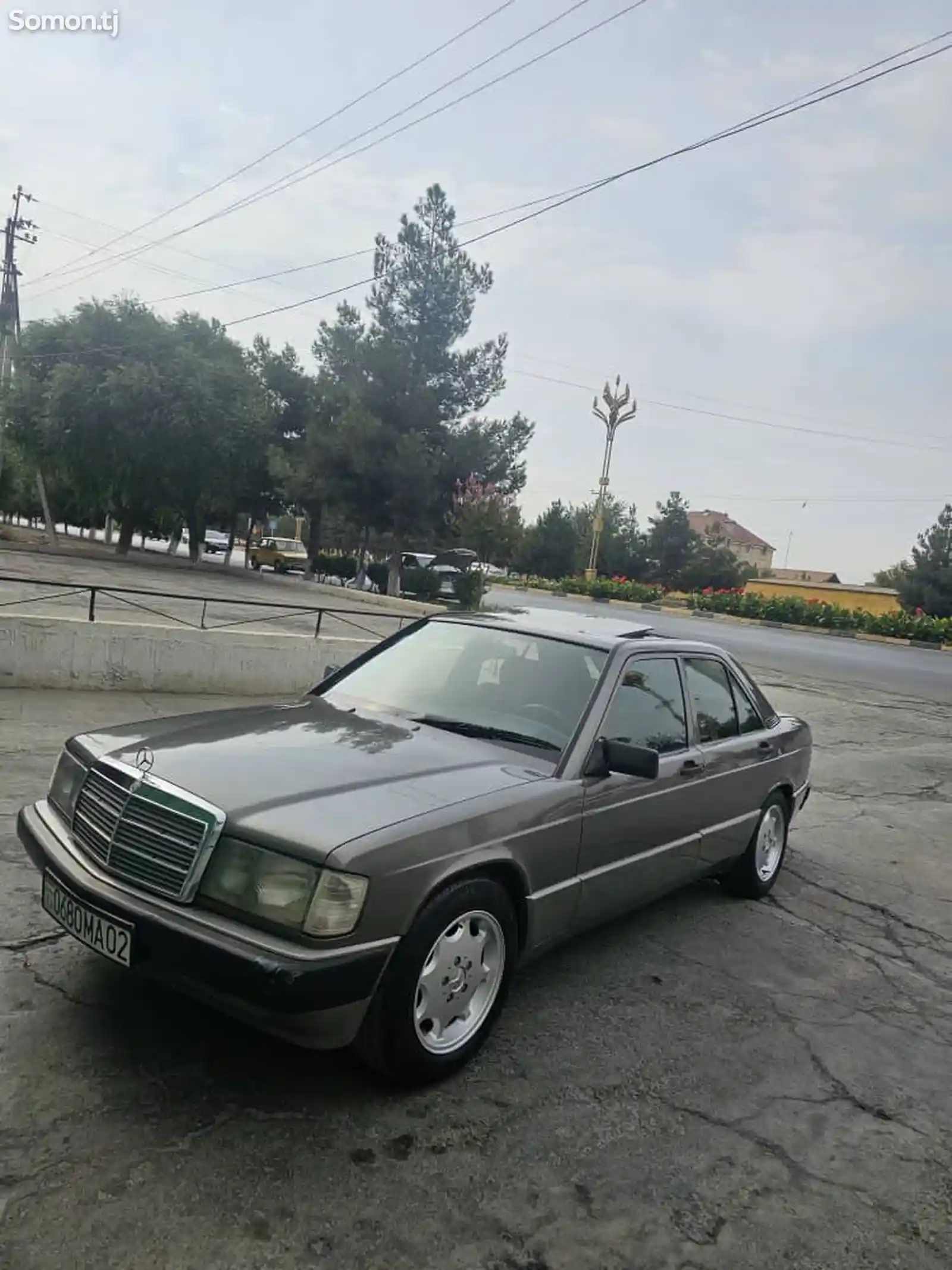 Mercedes-Benz W201, 1990-2