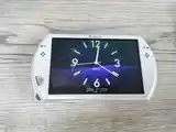 Игровая приставка Sony PSP Go-2