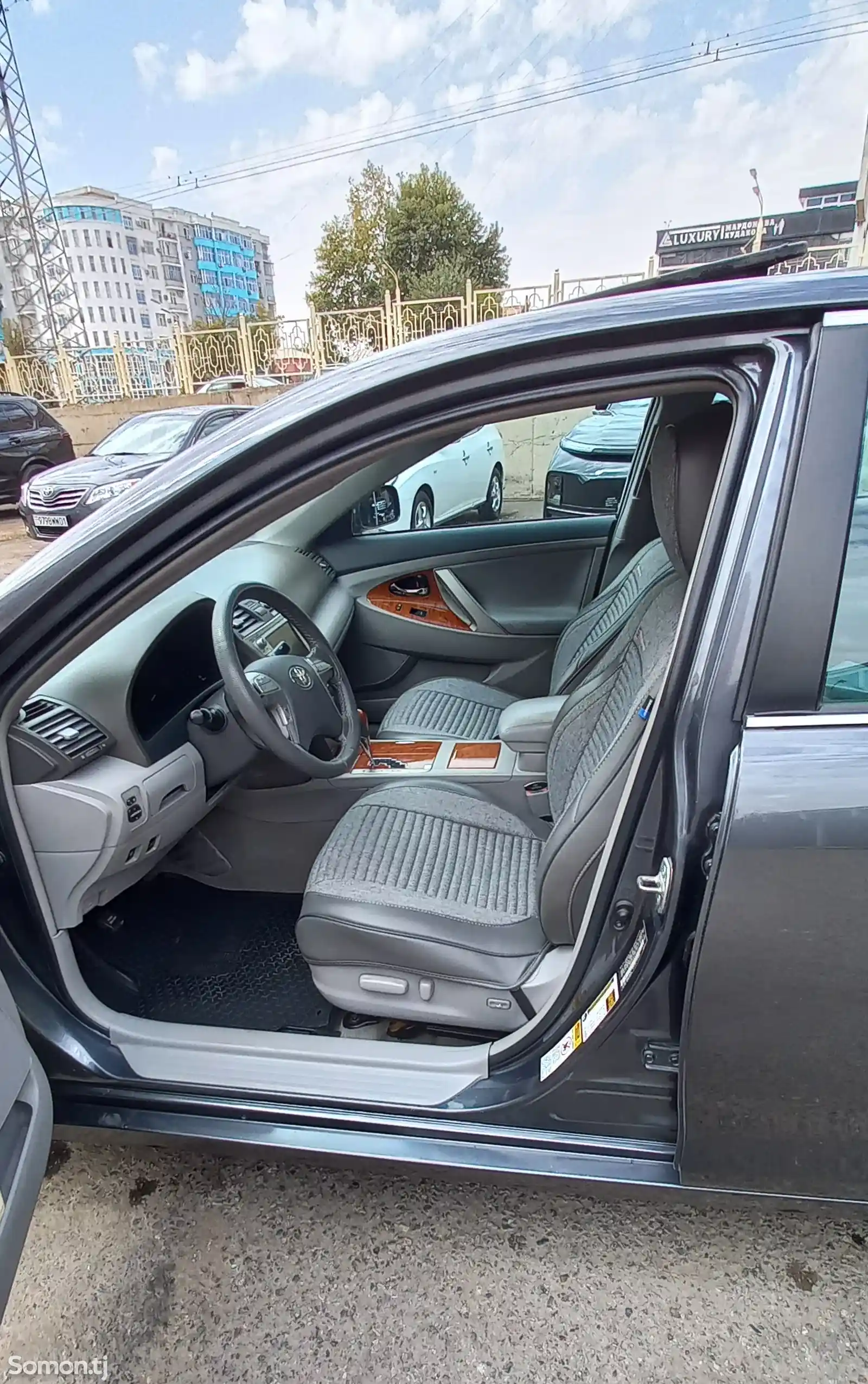 Toyota Camry, 2010-8