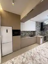 4-комн. квартира, 16 этаж, 110 м², Исмоили Сомони-6