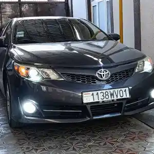 Toyota Camry, 2014