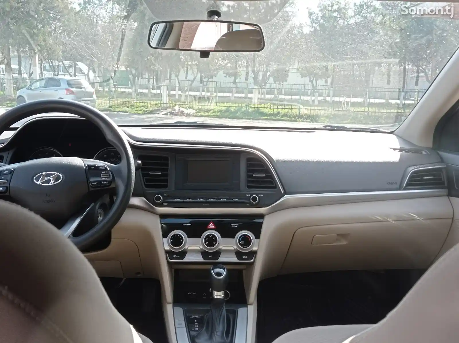 Hyundai Elantra, 2019-4