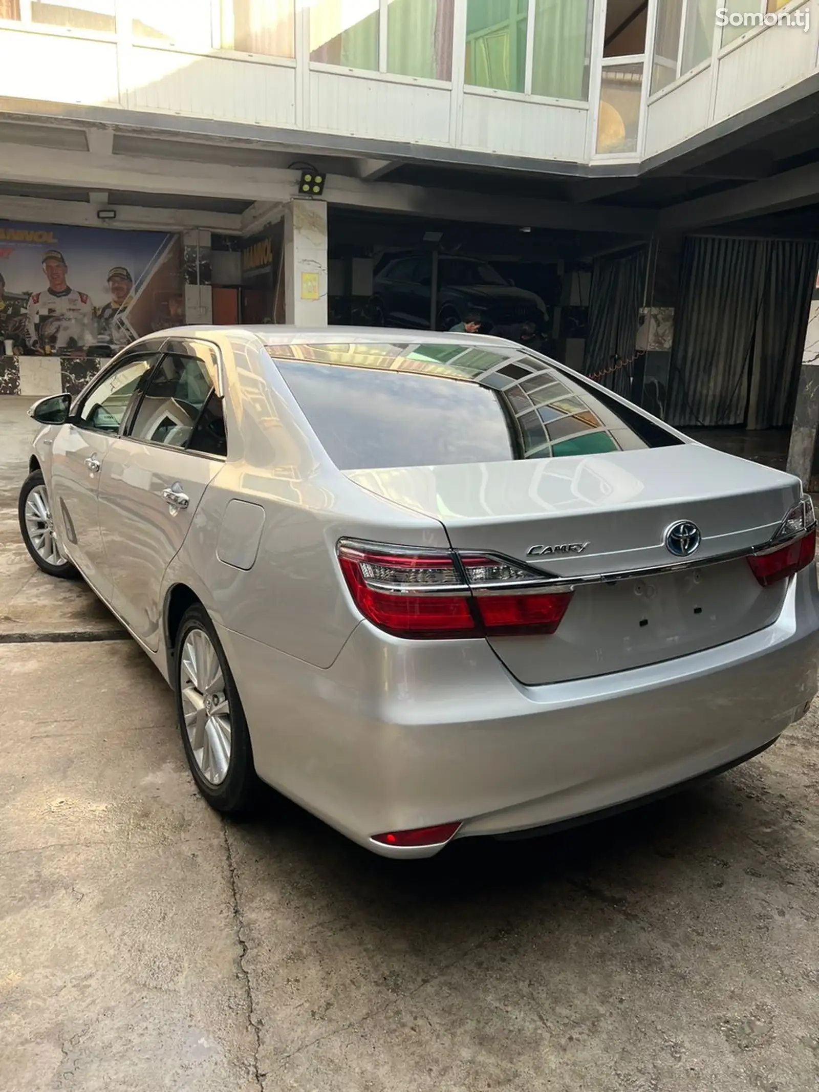 Toyota Camry, 2015-10