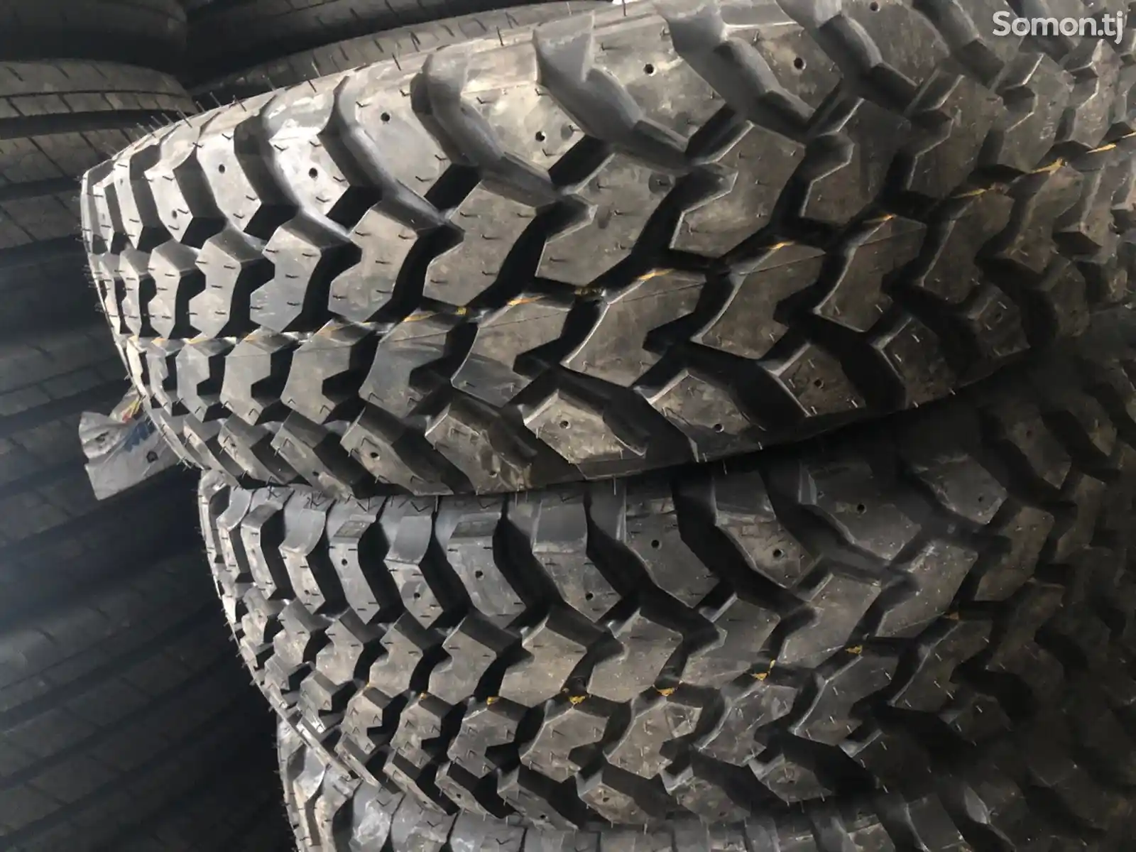 Шины 235/75R15-1