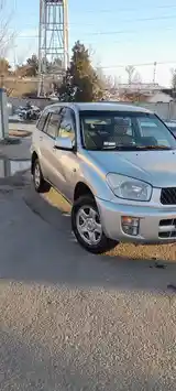 Toyota RAV 4, 2004-5