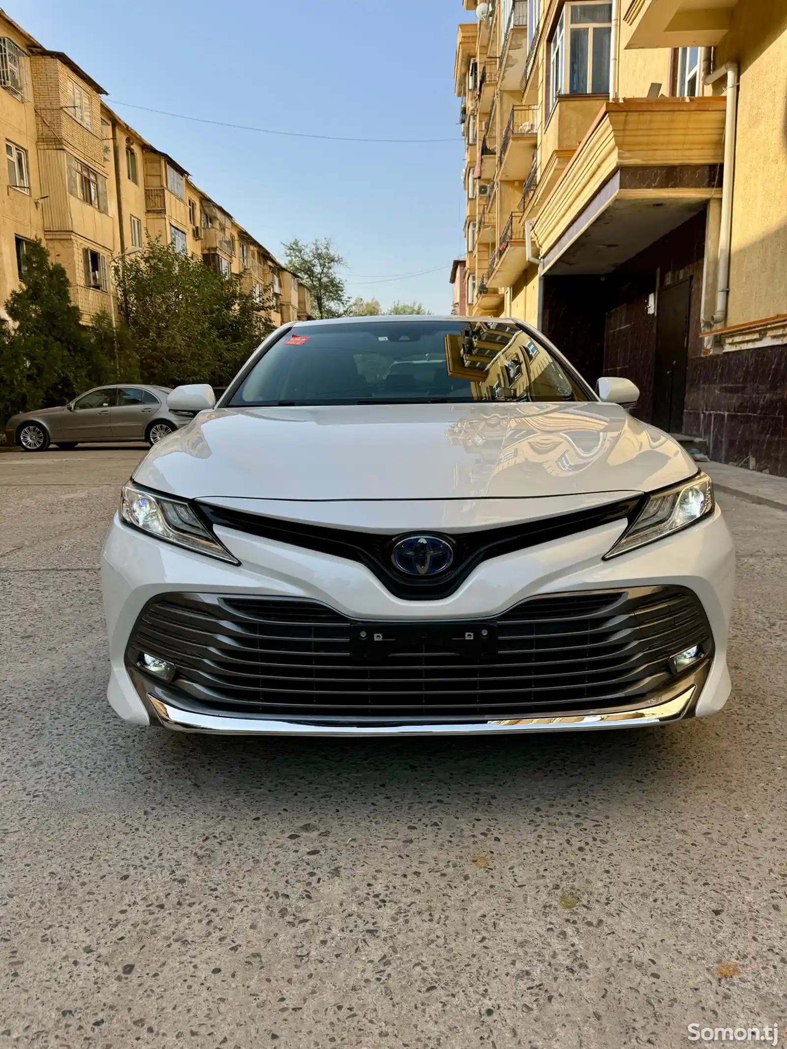 Toyota Camry, 2018-1