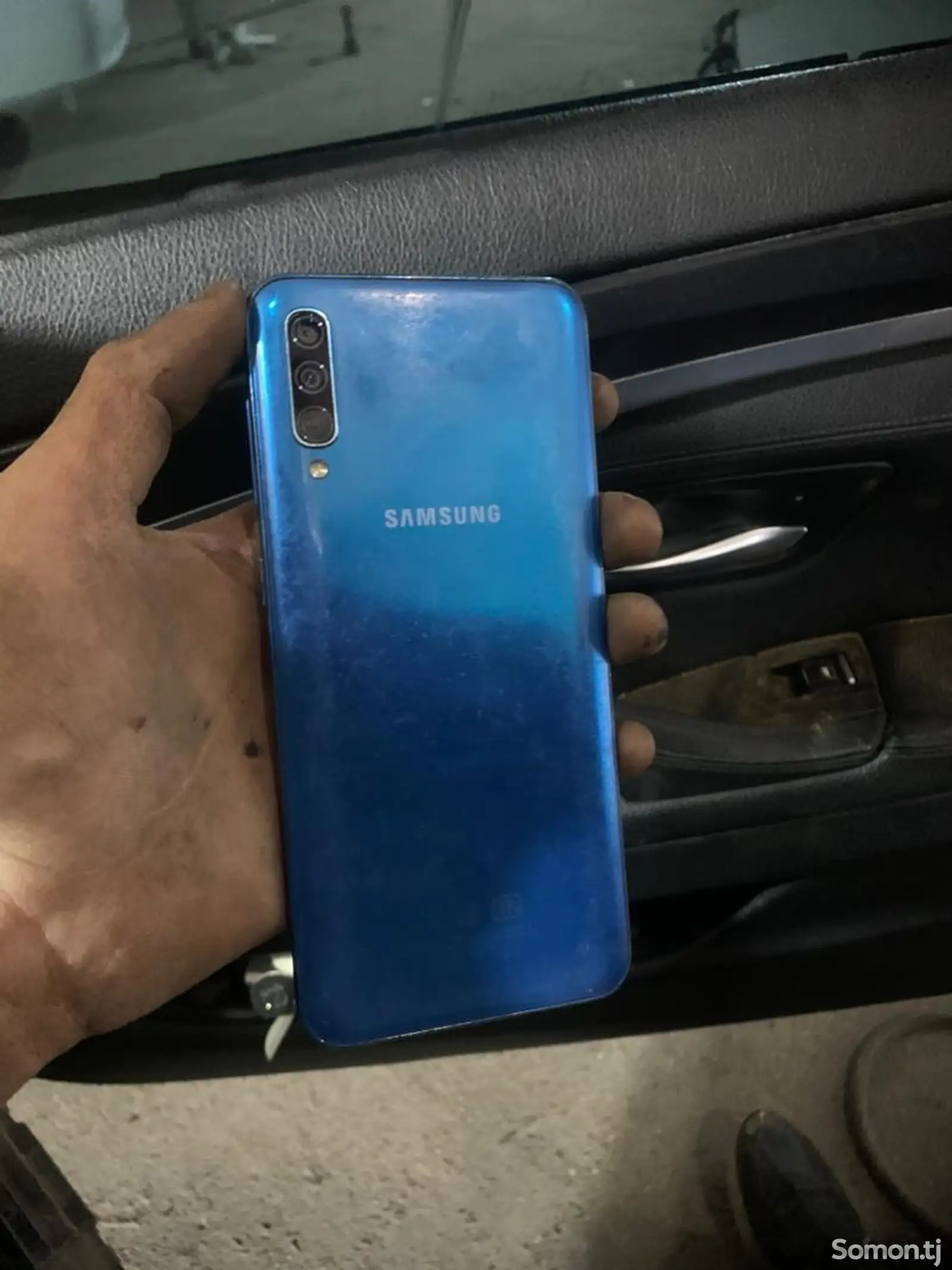 Samsung Galaxy a50-2