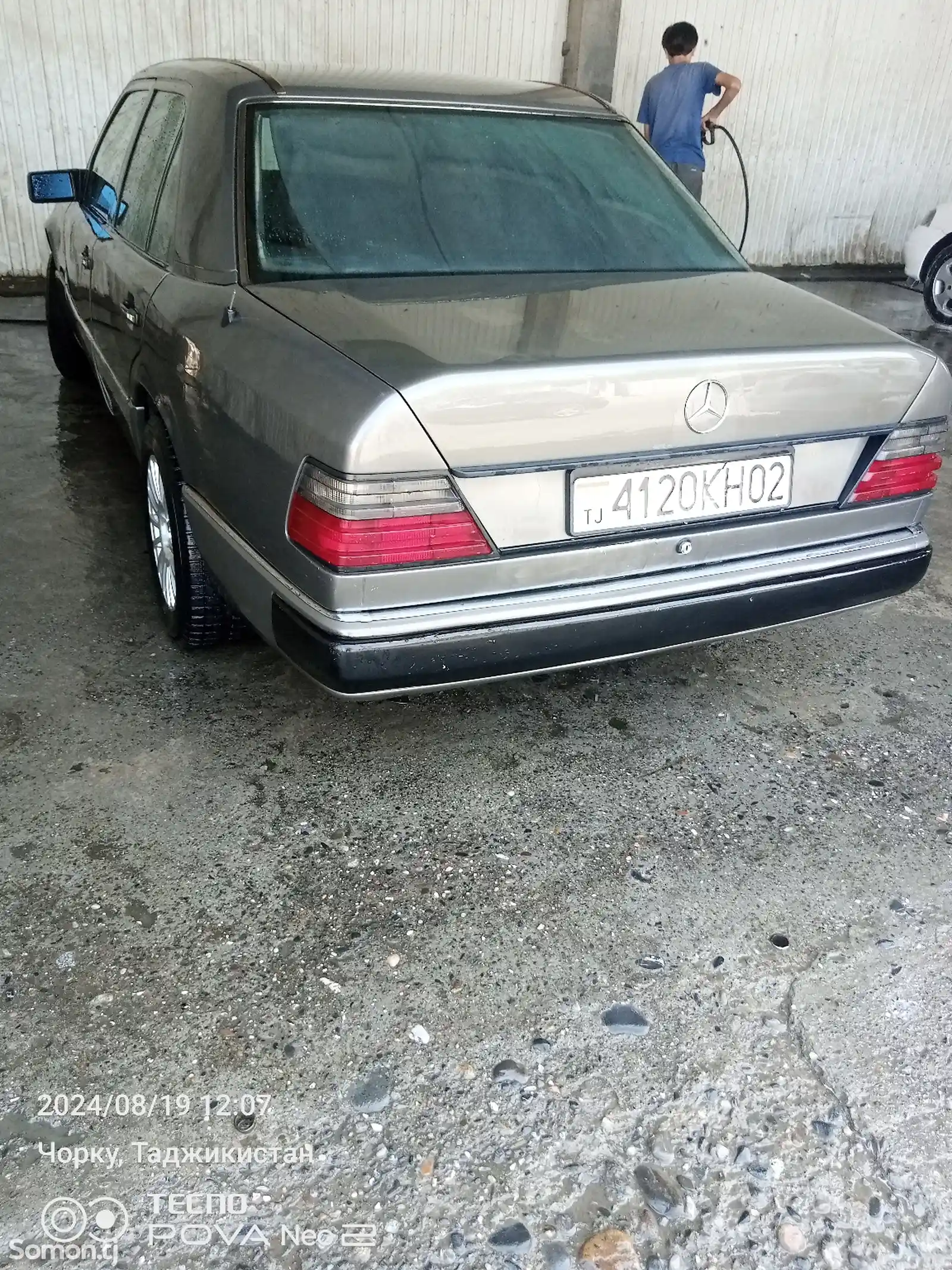 Mercedes-Benz W124, 1993-10