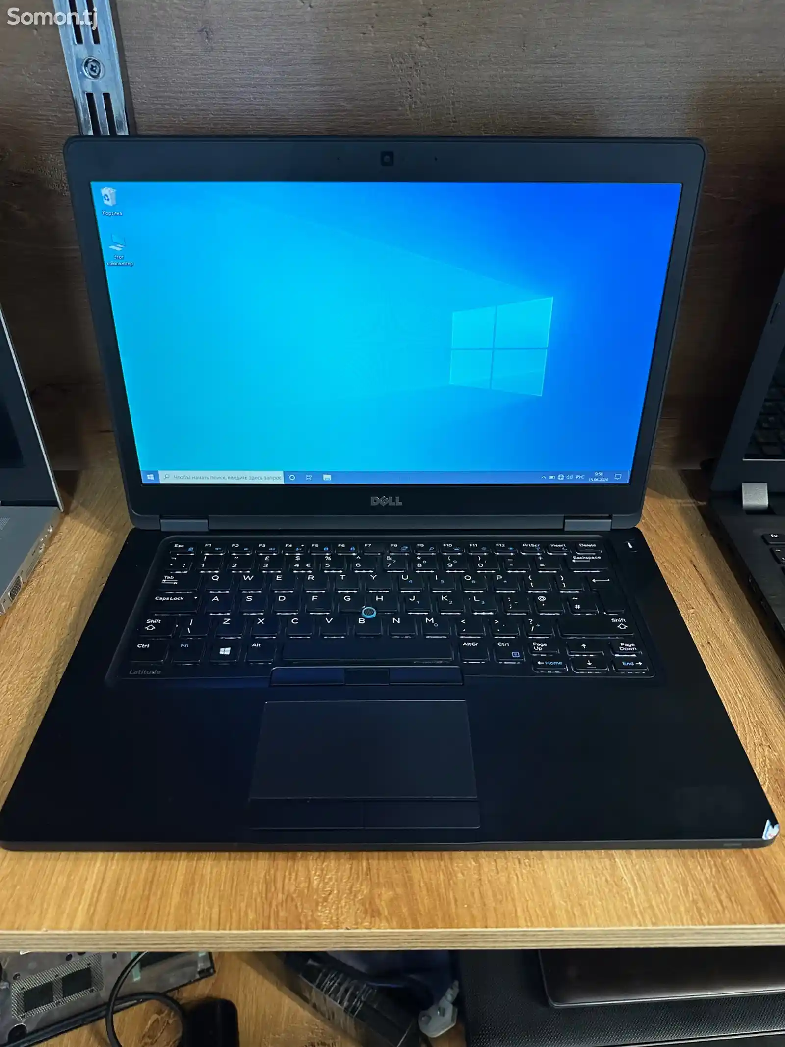 Ноутбук Dell i5-7-1