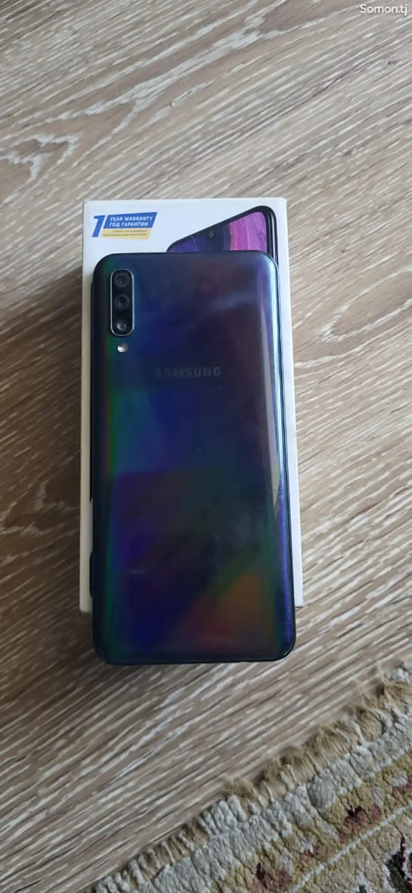 Samsung Galaxy A50-2