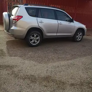 Toyota RAV 4, 2012