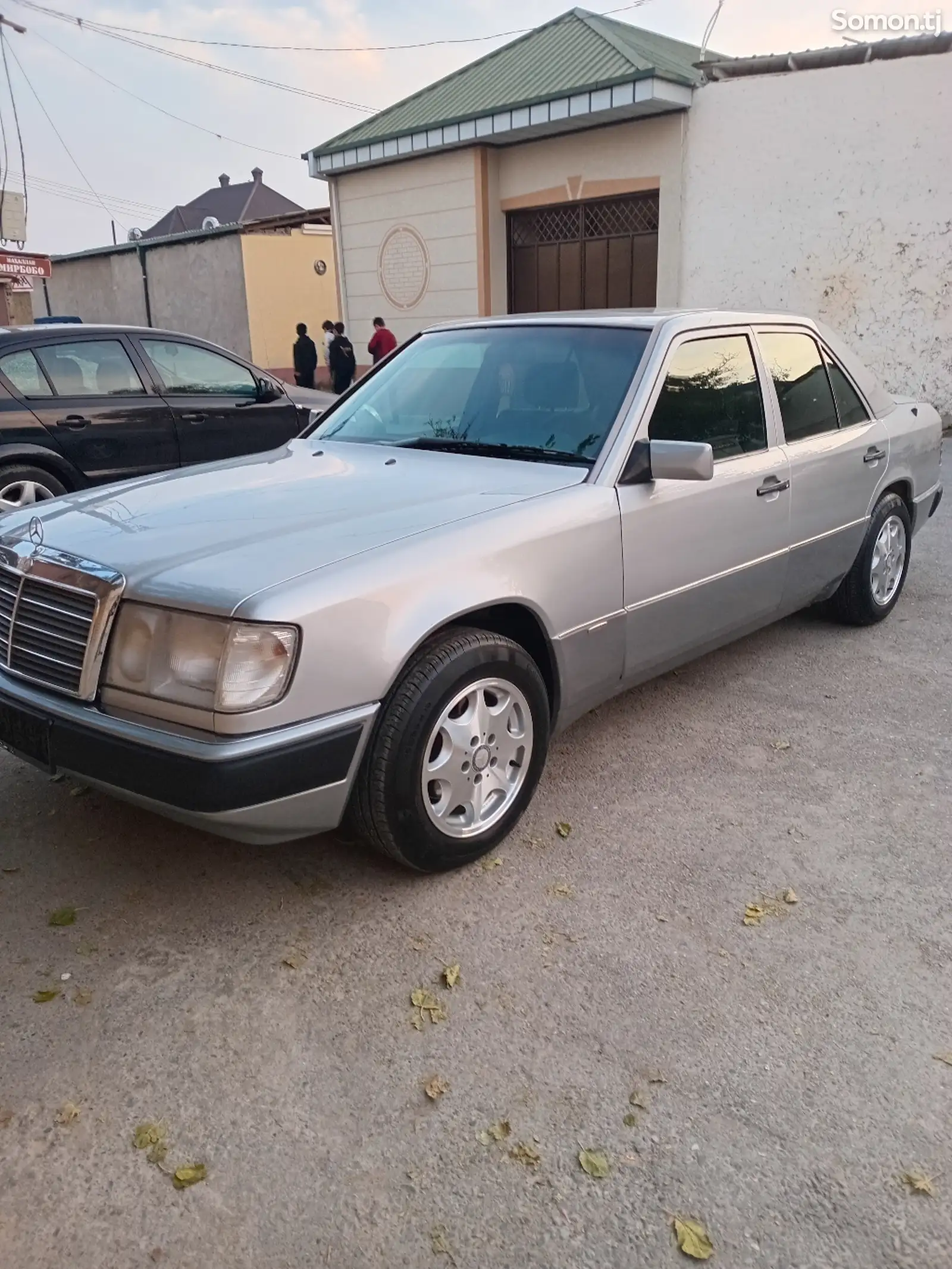 Mercedes-Benz W124, 1992-1