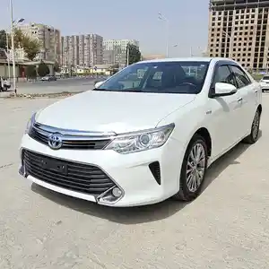 Toyota Camry, 2016