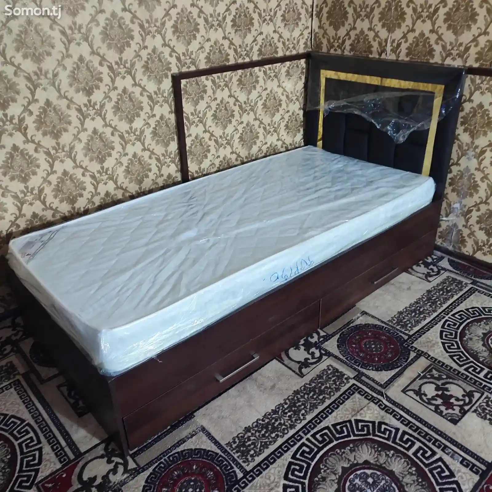 Кровать односпальная-1