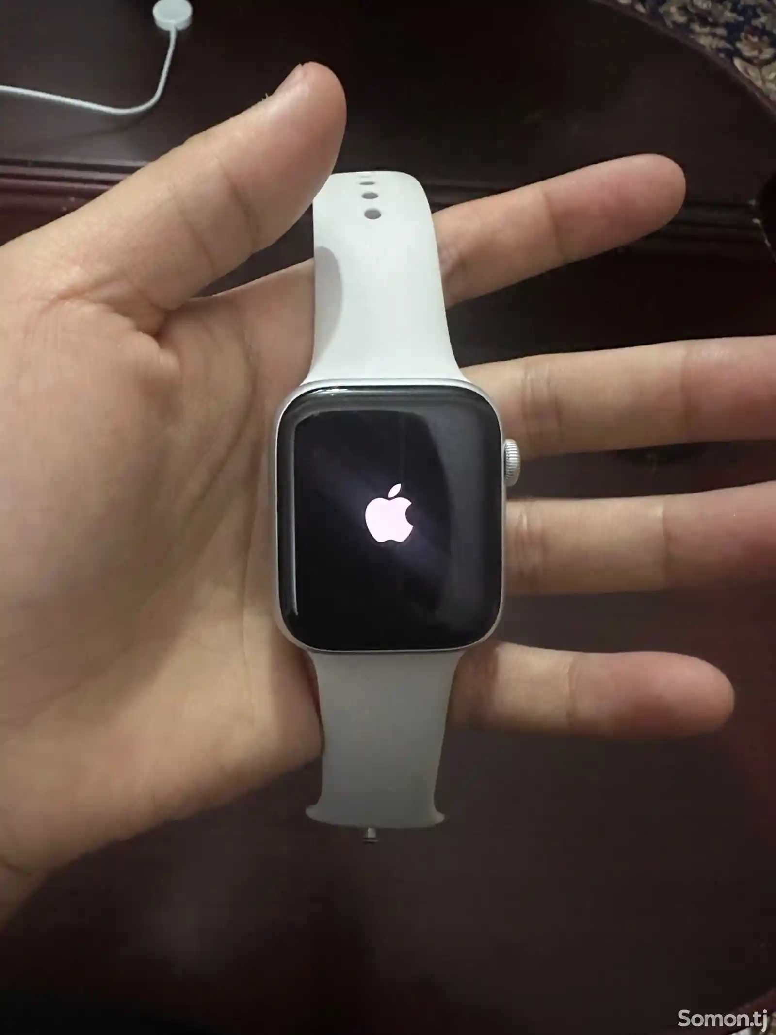 Смарт-часы Apple Watch SE 2 Gen 40мм серебристый- белый-4