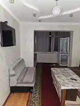 3-комн. квартира, 4 этаж, 60м², 18мкр-7