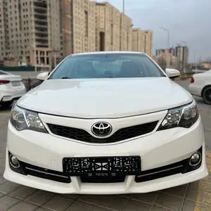 Toyota Camry, 2014