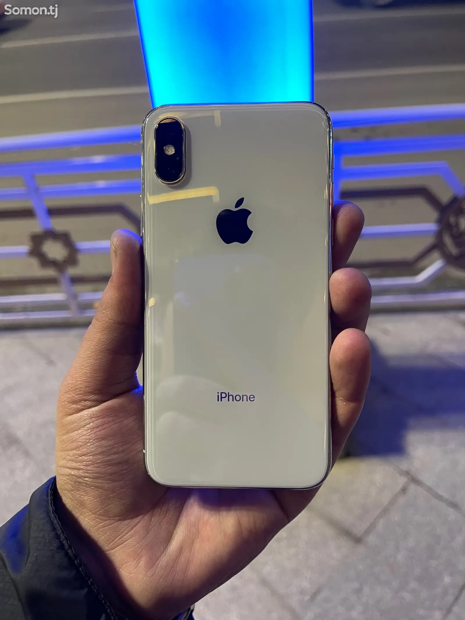 Apple iPhone X, 256 gb, Silver-1