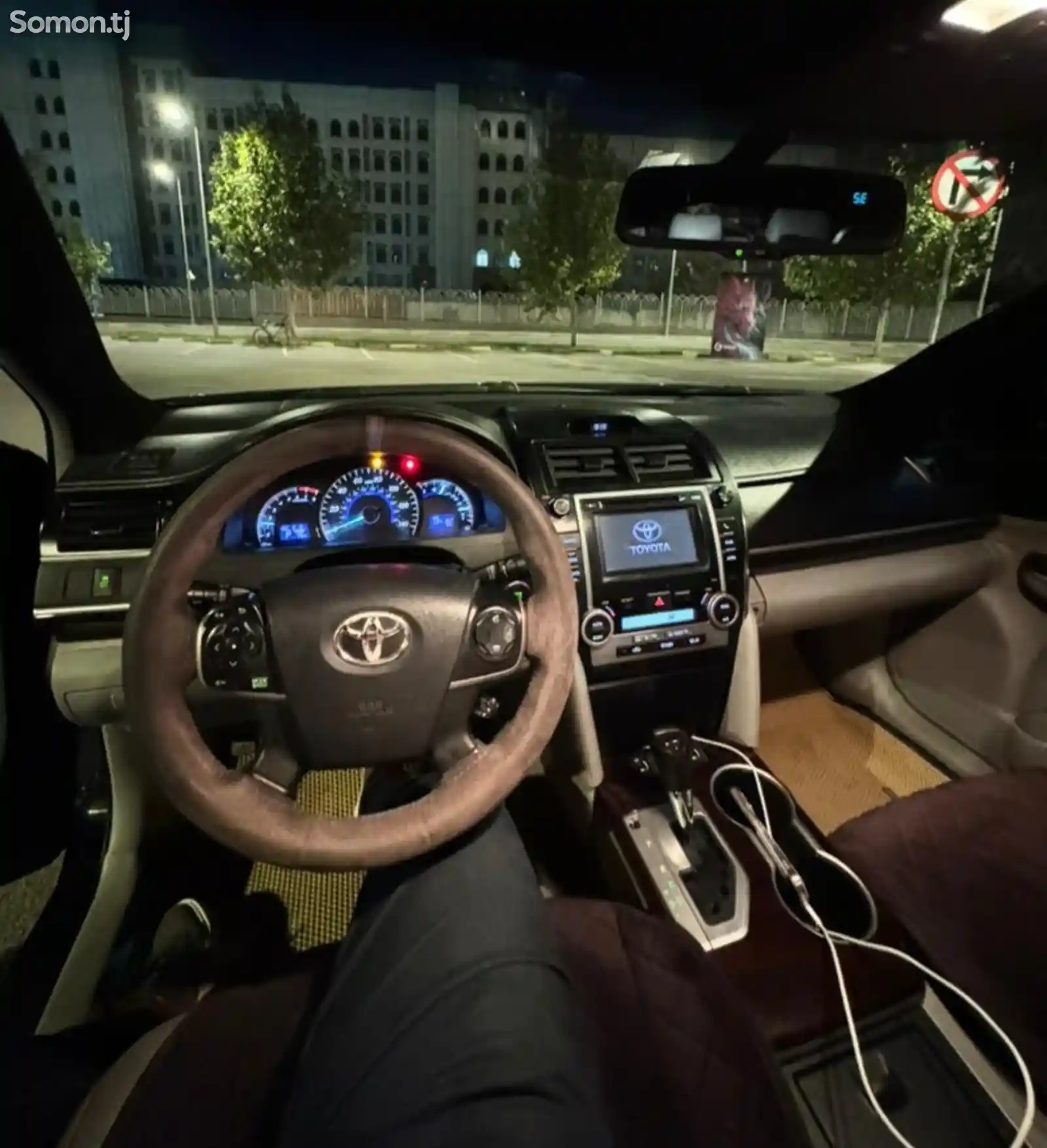 Toyota Camry, 2012-8