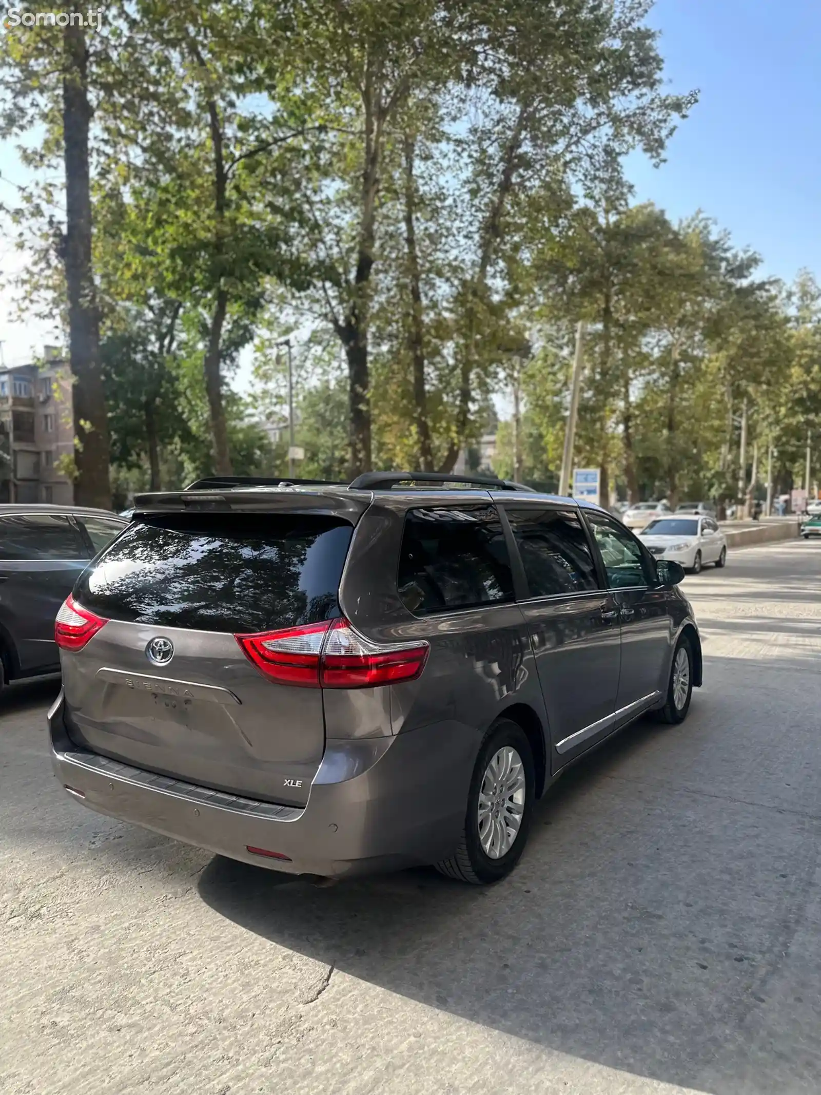 Toyota Sienna, 2015-4