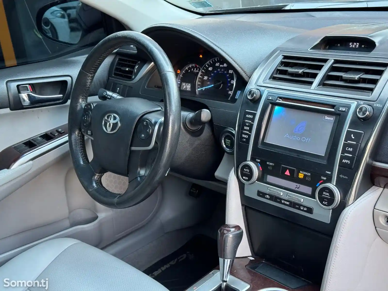 Toyota Camry, 2012-9