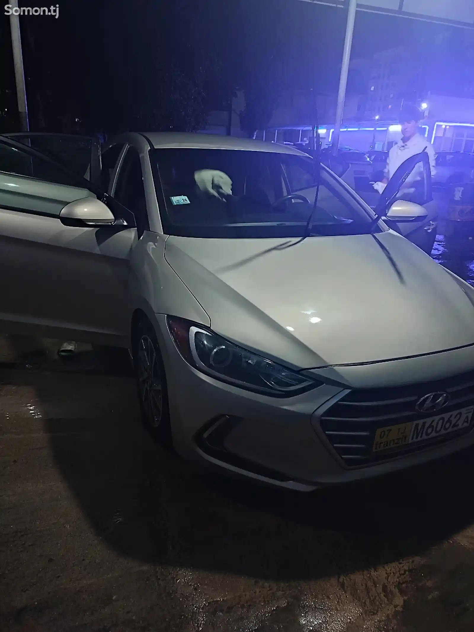 Hyundai Elantra, 2017-1