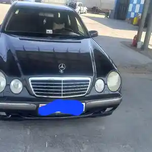 Mercedes-Benz E class, 2000