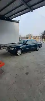 Mercedes-Benz W124, 1995-12