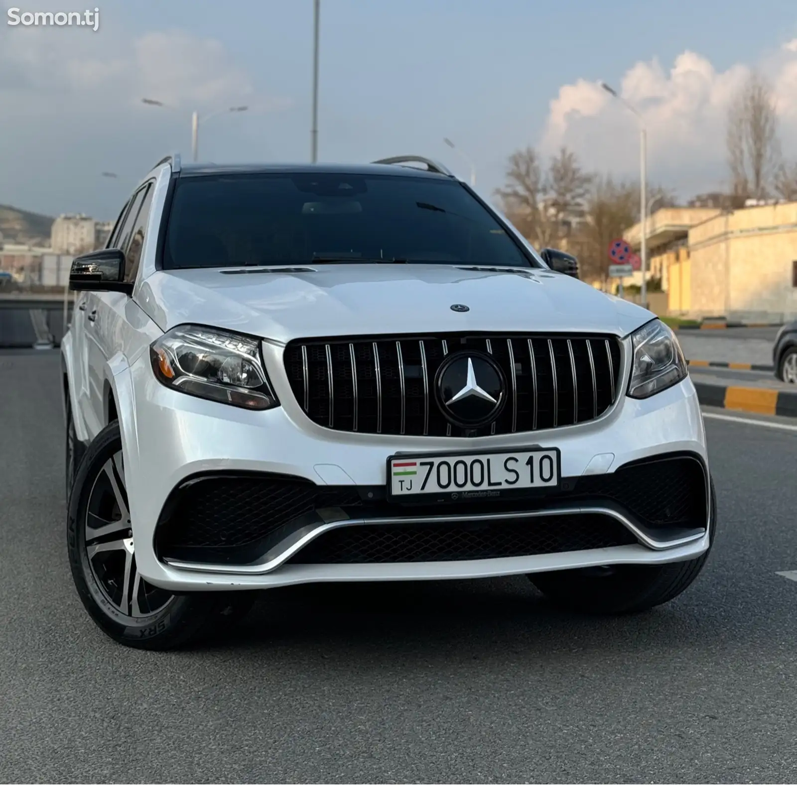 Mercedes-Benz GLS, 2017-1