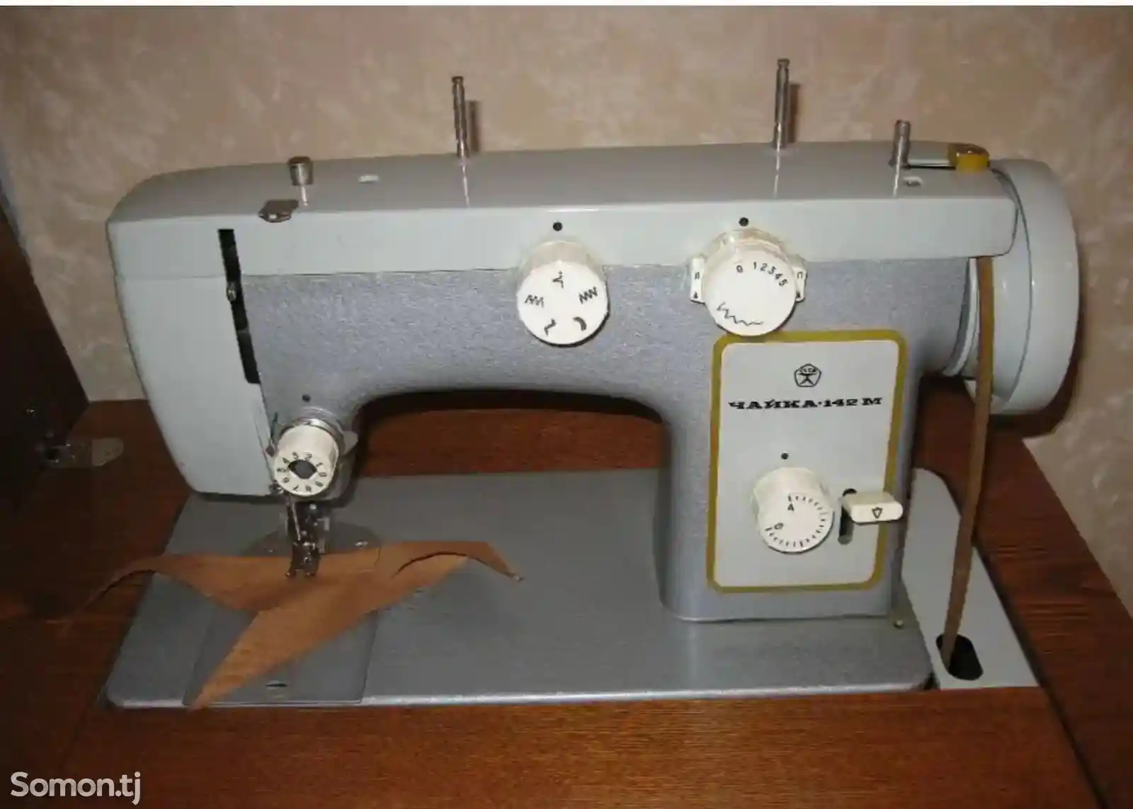 Швейная машинка Чайка 142М-6