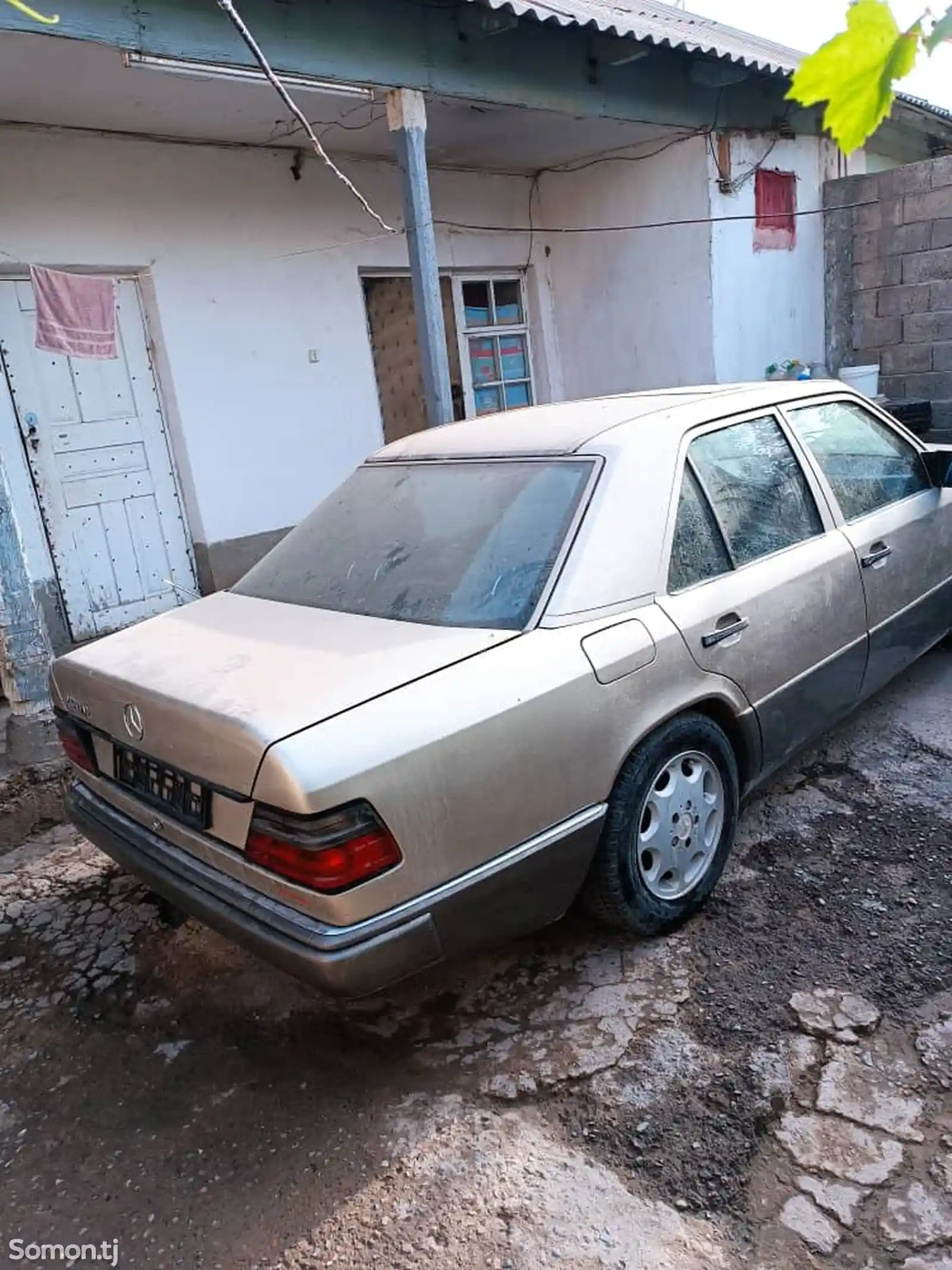 Mercedes-Benz W124, 1994-5