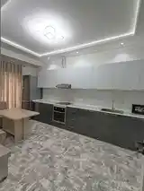 2-комн. квартира, 2 этаж, 72 м², Улица Бобомансур-11