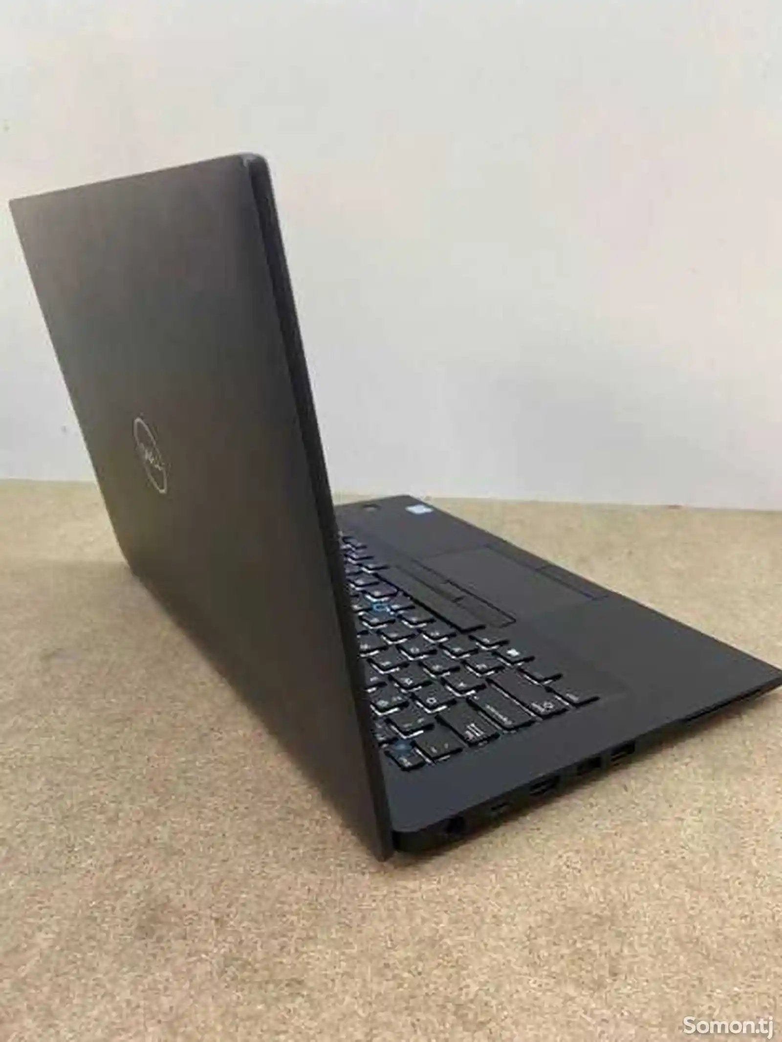 Игровой ноутбук Dell Latitude 7490-4