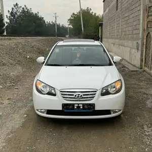 Hyundai Avante, 2010