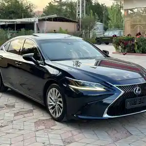 Lexus ES series, 2020