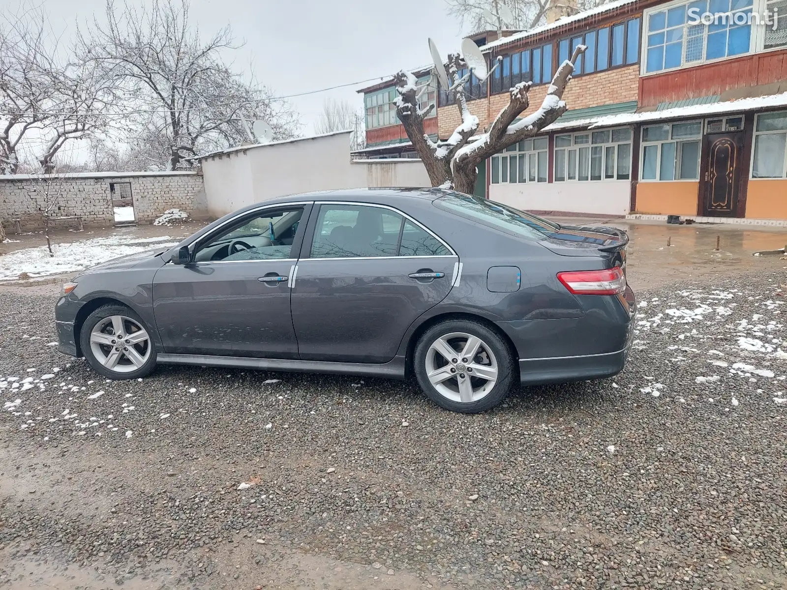 Toyota Camry, 2010-1