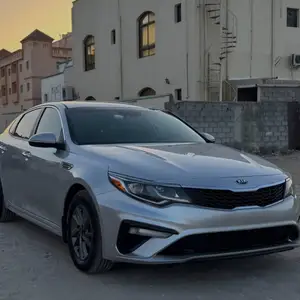 Kia Optima, 2020