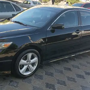 Toyota Camry, 2011