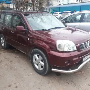 Nissan X-Trail, 2004