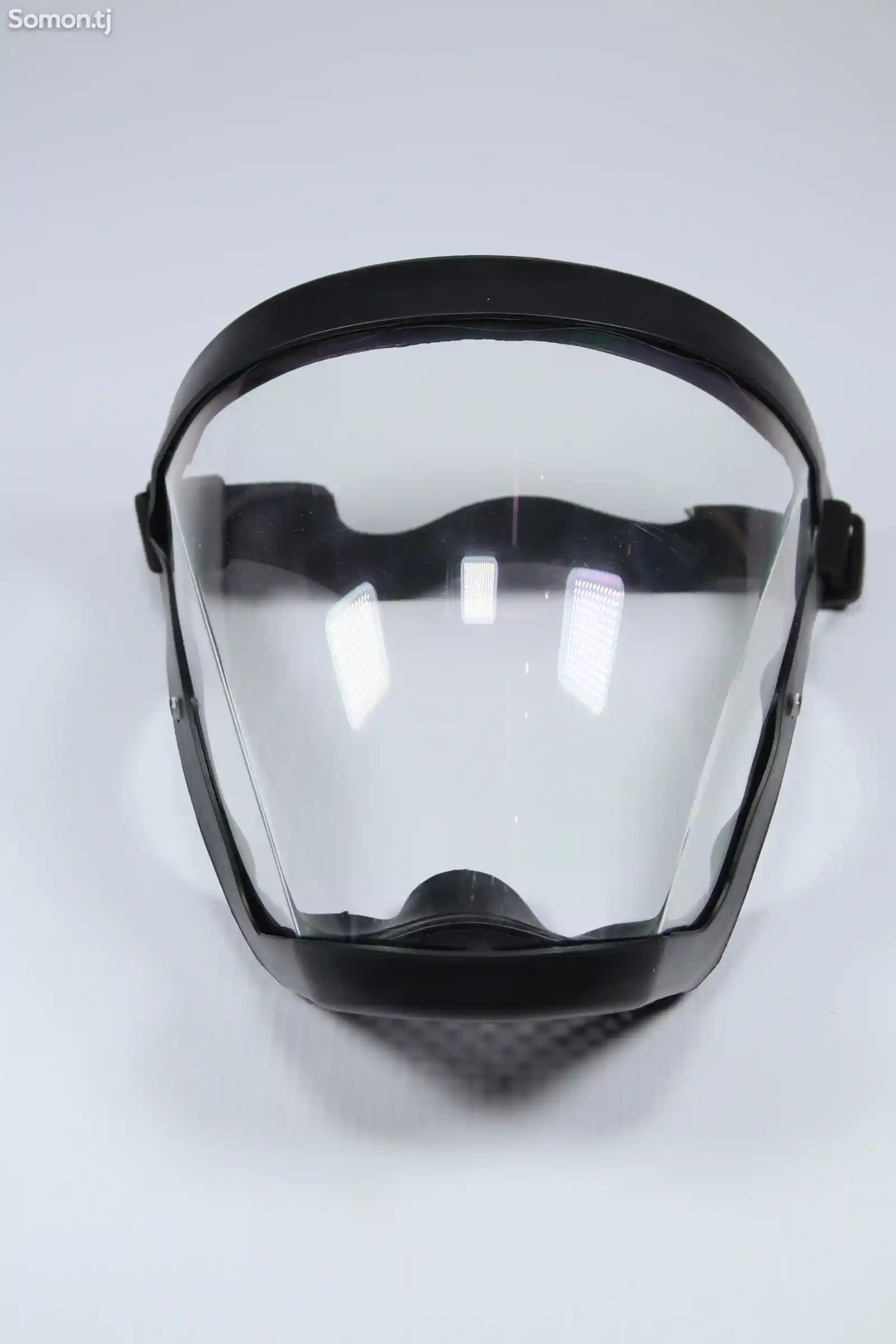 Защитная маска для лица-1