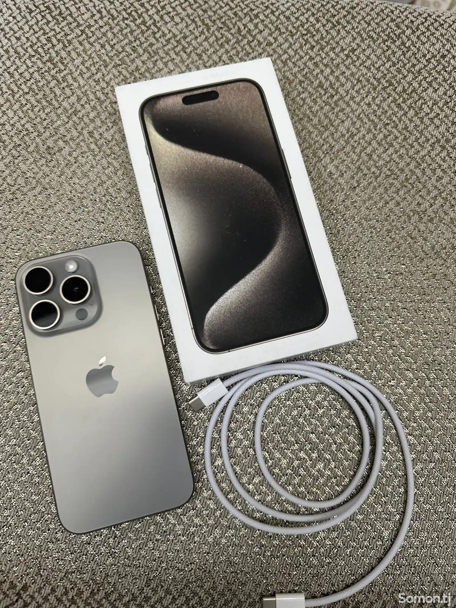 Apple iPhone 15 Pro, 256 gb, Natural Titanium-1