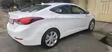 Hyundai Elantra, 2015-11