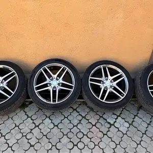 Диски и шины R19 AMG