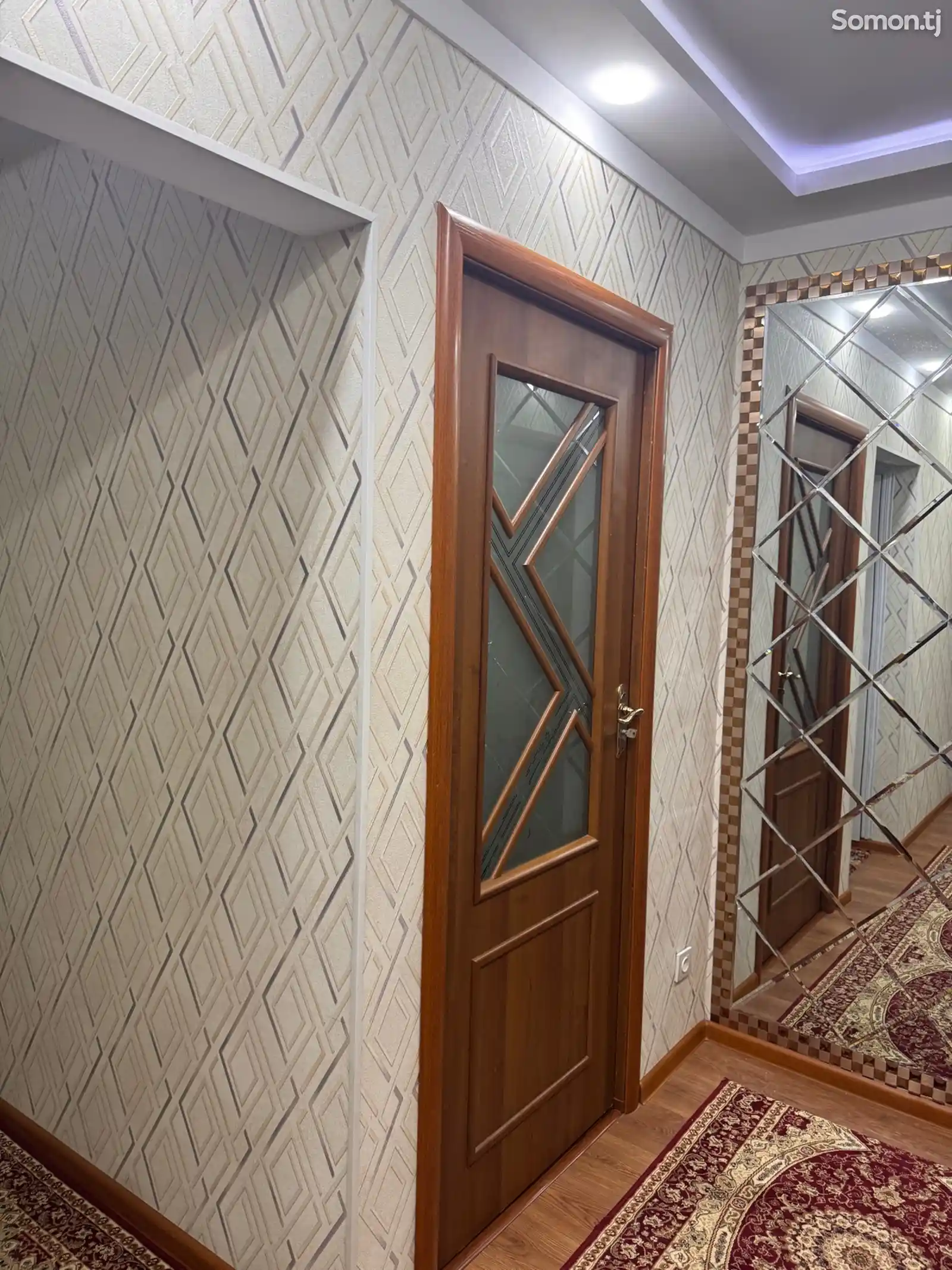 Комната в 3-комн. квартире, 3 этаж, 70м², Сино-1