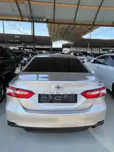 Toyota Camry, 2018-4