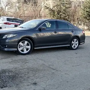 Toyota Camry, 2011