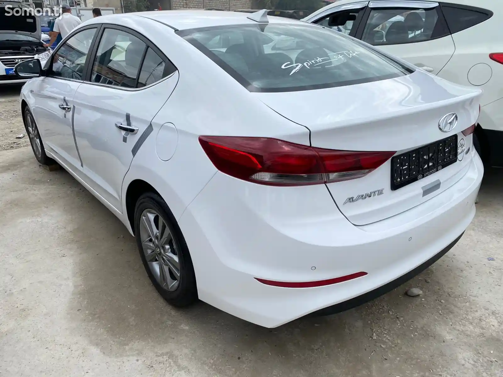 Hyundai Avante, 2016-13