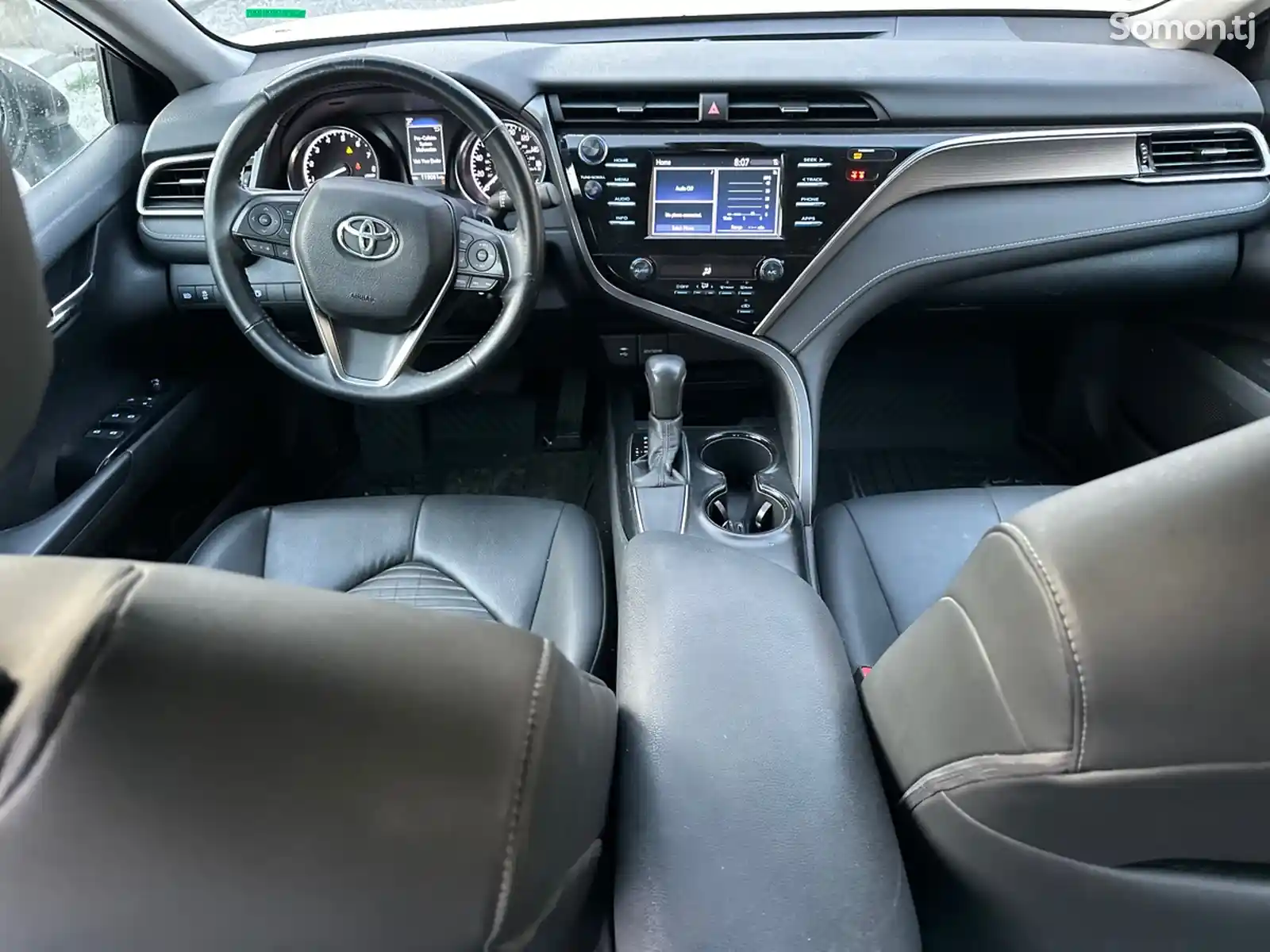 Toyota Camry, 2018-6